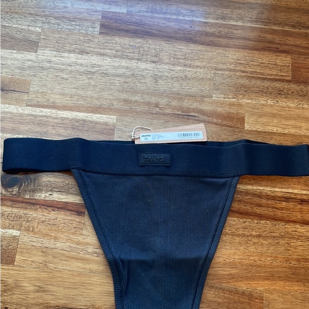 Skims cotton rib thong